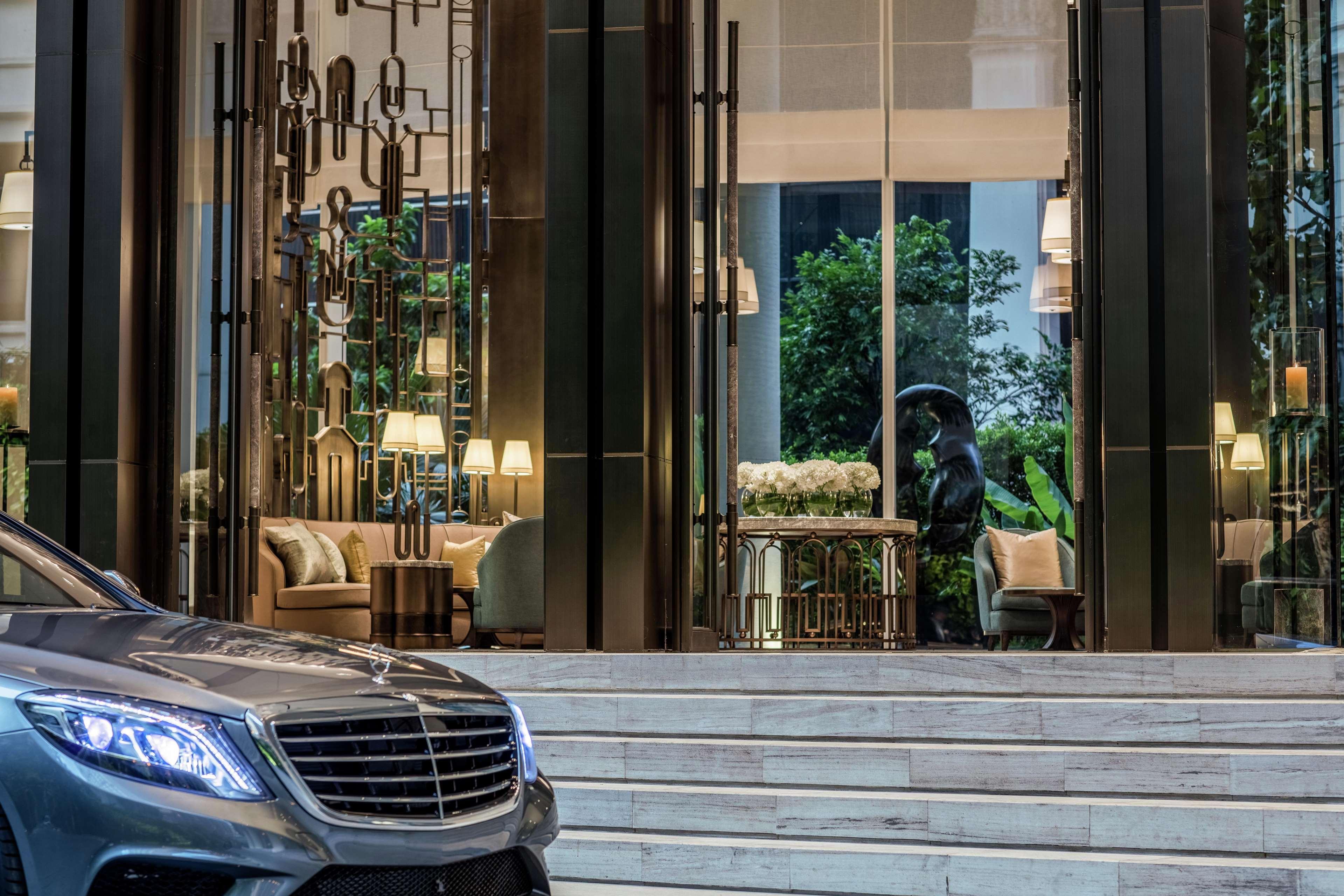 Khách sạn Waldorf Astoria